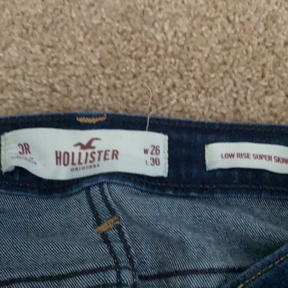 2 pair of Hollister jeans excellent condition - Picture 3 of 7